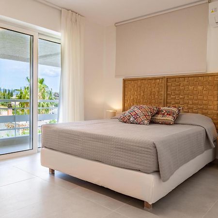 Arancia Elegant Rooms And Suites Tolón Esterno foto