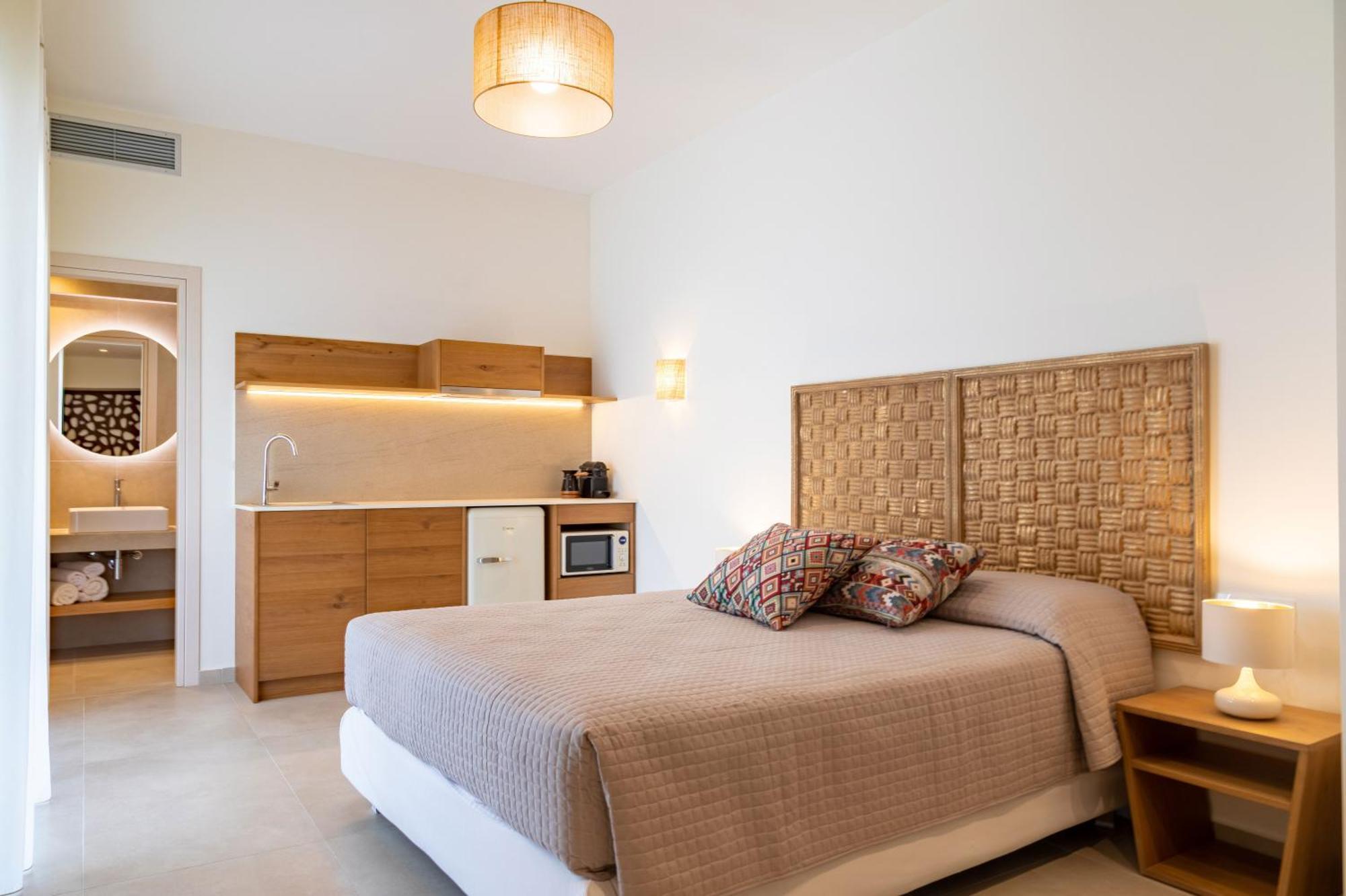 Arancia Elegant Rooms And Suites Tolón Esterno foto