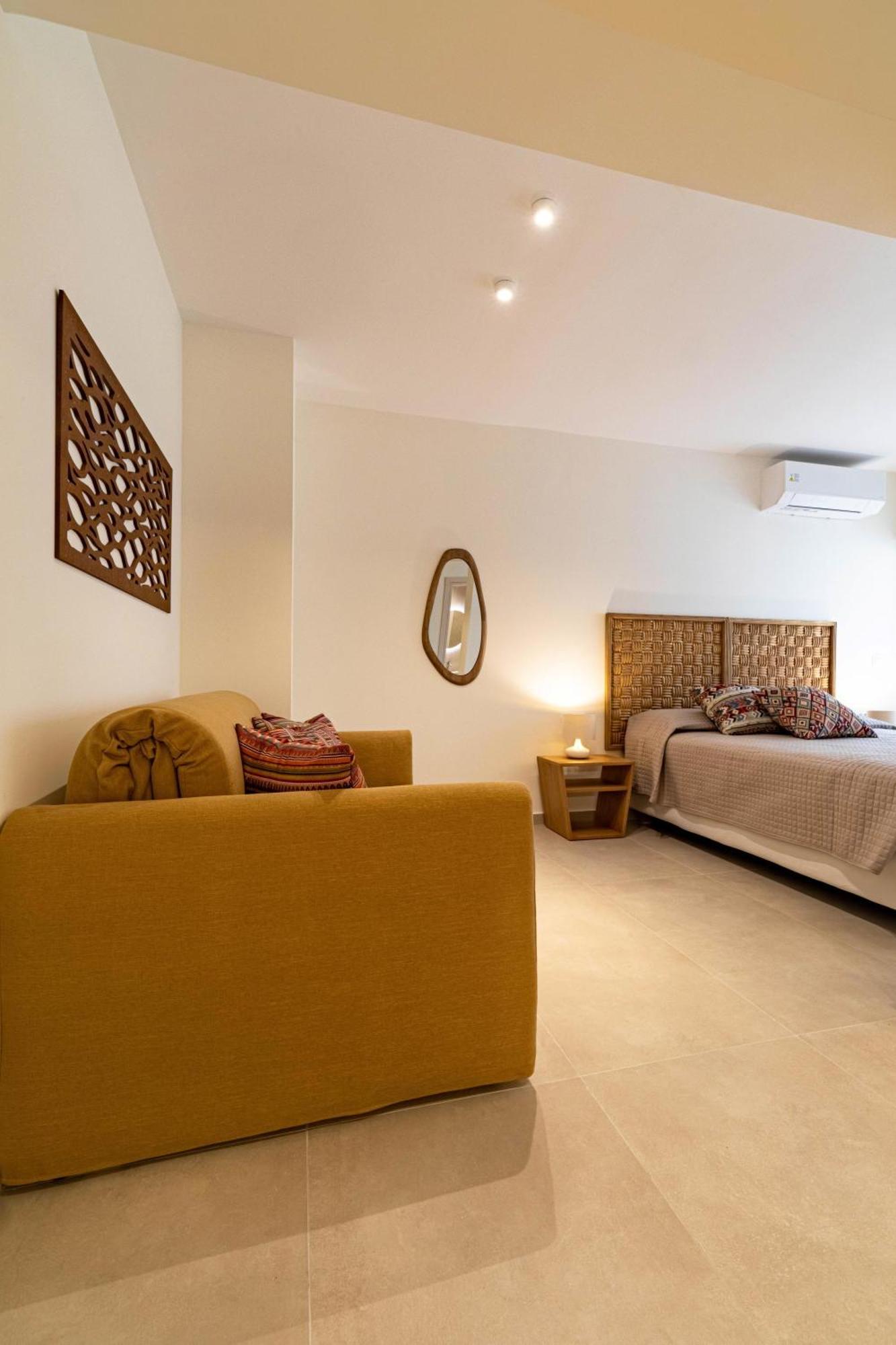 Arancia Elegant Rooms And Suites Tolón Esterno foto