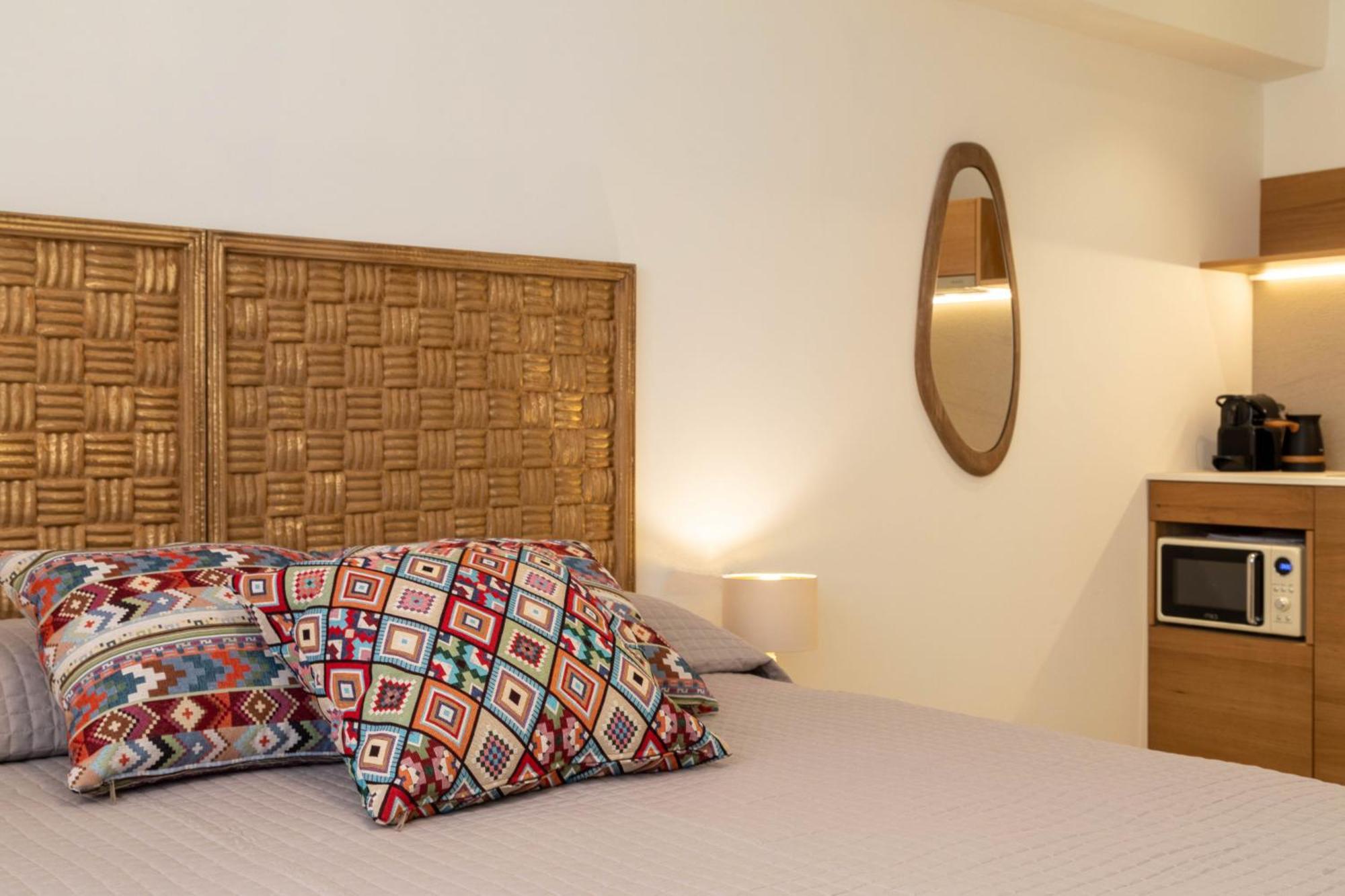 Arancia Elegant Rooms And Suites Tolón Esterno foto