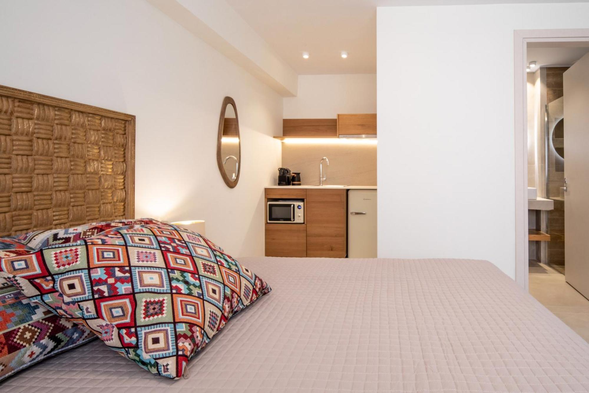 Arancia Elegant Rooms And Suites Tolón Esterno foto