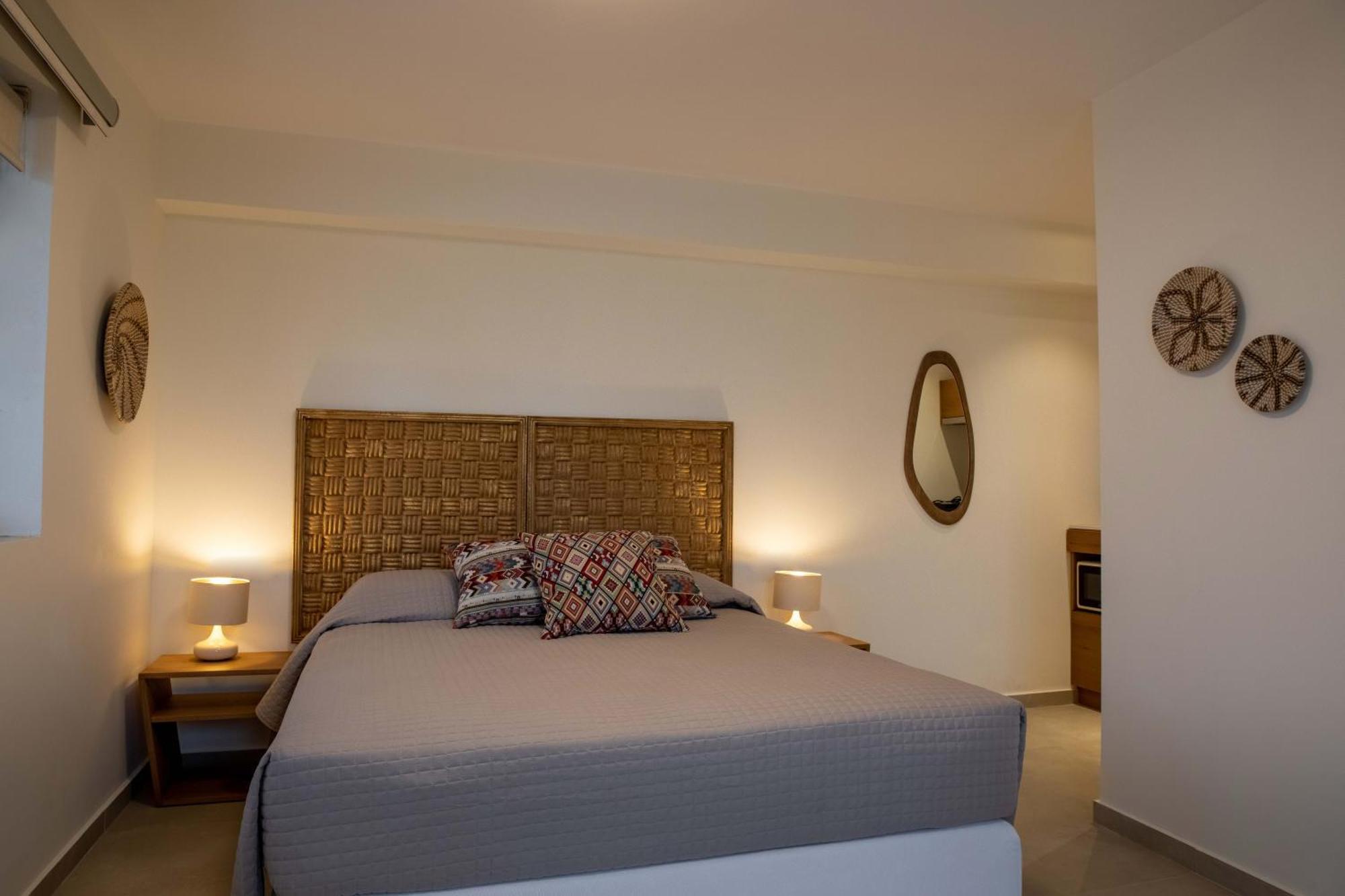 Arancia Elegant Rooms And Suites Tolón Esterno foto