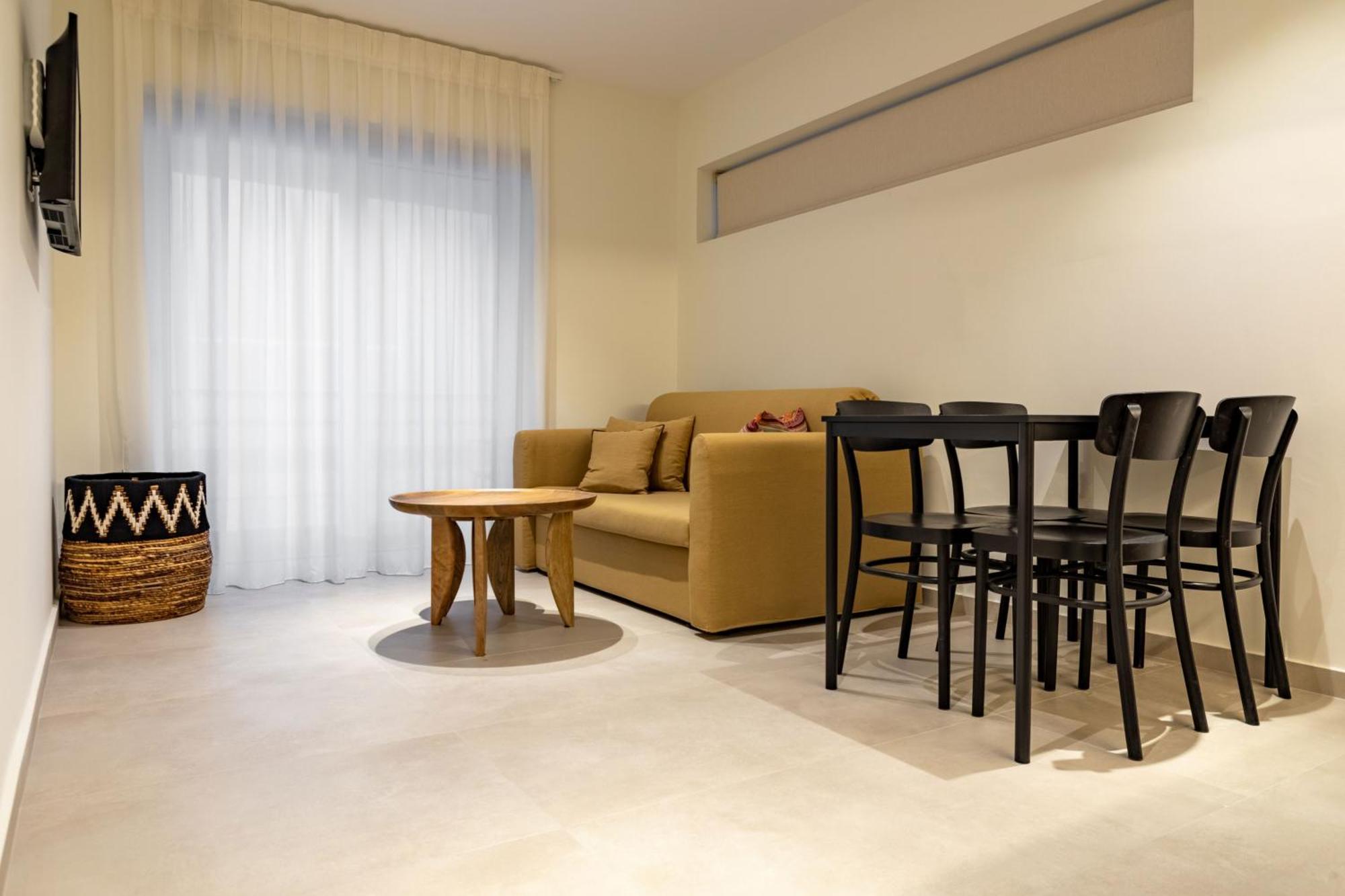 Arancia Elegant Rooms And Suites Tolón Esterno foto